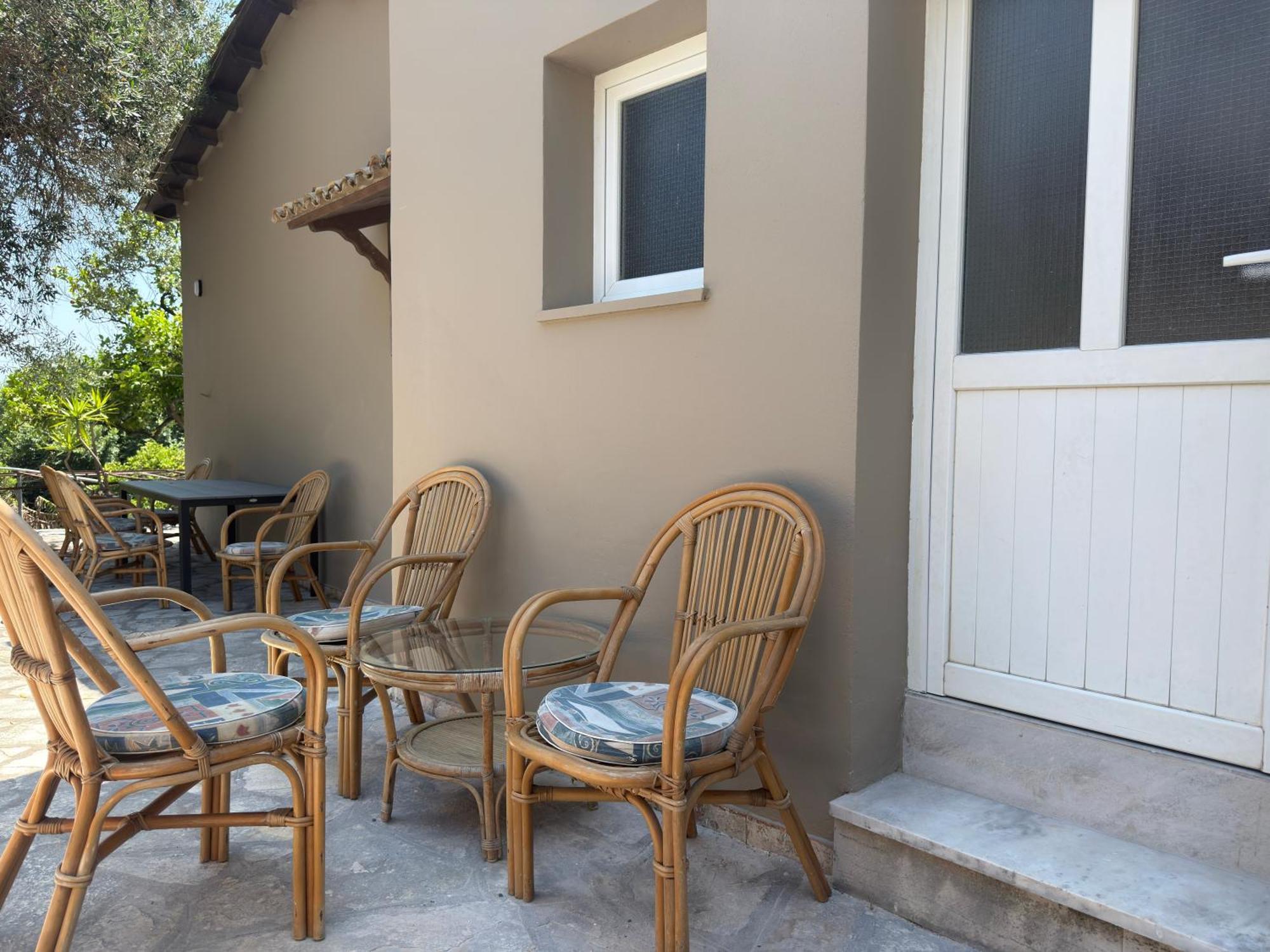Apartment Olga's Sea View - 500m From Ipsos Pyrgi (Corfu)