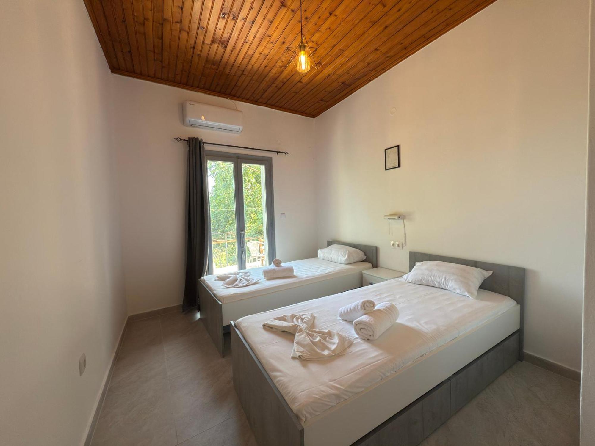 Apartment Olga's Sea View - 500m From Ipsos *
